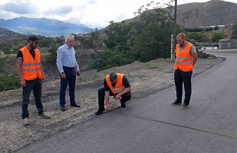 Общественники оценили качество ремонта дороги в Цумадинском районе в рамках нацпроекта