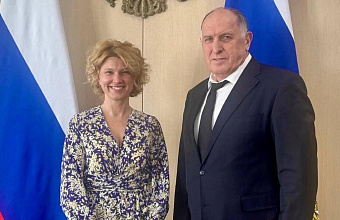 Абдулмуслим Абдулмуслимов встретился с главой Минсельхоза России Оксаной Лут