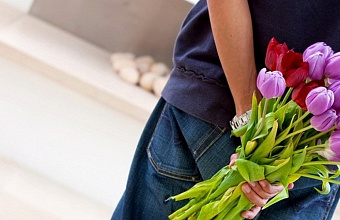 В Хасавюрте мужчина украл цветы на 10 тысяч рублей