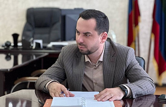 Глава Южно‑Сухокумска оказал поддержку детям‑сиротам Центра «Добрые руки»