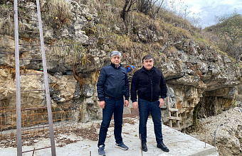 Глава Гунибского района проинспектировал ремонт объекта водозабора