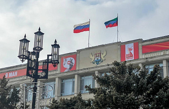 Многоэтажка в Махачкале, где наледь упала на женщину, возведен без разрешения - мэрия