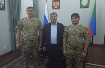 Двое сотрудников Минфина РД отправляются на СВО добровольцами