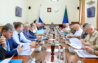 Абдулмуслим Абдулмуслимов провел заседание Оперативного штаба РД