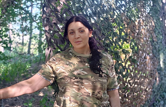 Пончо, невидимые для тепловизоров: медсестра из Дагестана помогает бойцам СВО