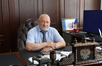 Иса Нурмагомедов: «Унцукульская орнаментальная насечка – это редкий вид искусства, который мы хотим сохранить»