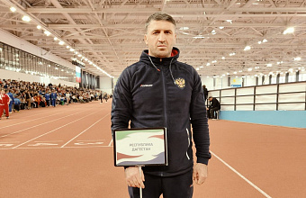 Участник СВО Али Халилов стал знаменосцем Дагестана на Кубке России по легкой атлетике