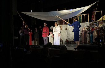 В Даргинском театре прошла премьера спектакля «Ожерелье для моей Серминаз»