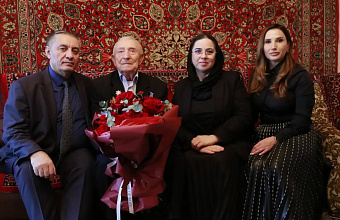 Абдурахман Махмудов навестил участника Великой Отечественной войны Юрия Петрухина