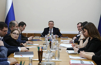 В Правительстве РД прошло совещание в связи с фактом гибели женщины в Дербентской ЦГБ