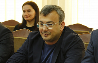 Магомедзагид Кихасуров провел личный прием граждан в городе Дагестанских Огнях