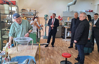 Абдурахман Махмудов посетил махачкалинский филиал Московского протезно-ортопедического предприятия