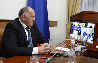 Абдулмуслим Абдулмуслимов: «Приступаем к реализации поручений по итогам Прямой линии Главы Дагестана»