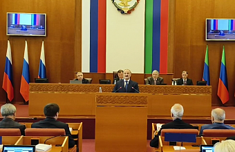 Сергей Меликов озвучил важность грамотного комплексного освоения прибрежных территорий Махачкалы