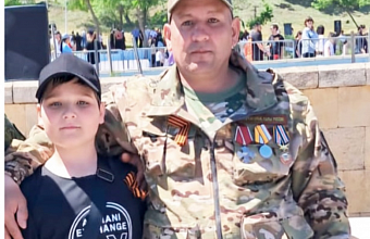 Под броней мужества