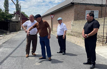 Глава Хасавюртовского района проинспектировал ход дорожных работ по проекту «Мой Дагестан – мои дороги»