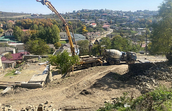 В селе Уркарахе благоустраивают территорию вокруг центральной мечети