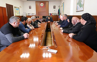 Глава Табасаранского района передал госнаграды родным военнослужащих, погибших в ходе СВО