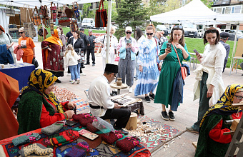 В Махачкале развернулась выставка мастеров народных промыслов и ремесел