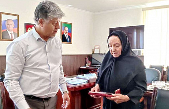 В Гунибском районе вручен орден Мужества посмертно матери участника СВО из села Чоха