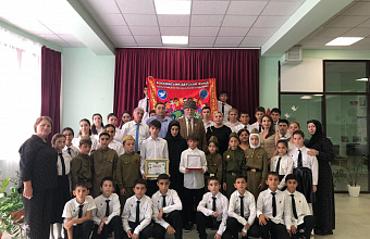 Детский фонд Дагестана провел мероприятие ко Дню солидарности против терроризма в каспийской школе