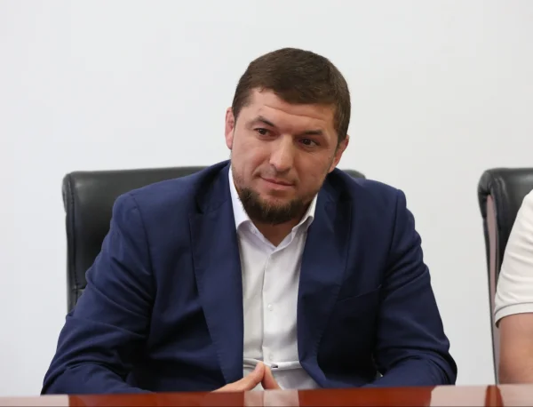 Коллективу Минспорта Дагестана представили нового первого заместителя министра