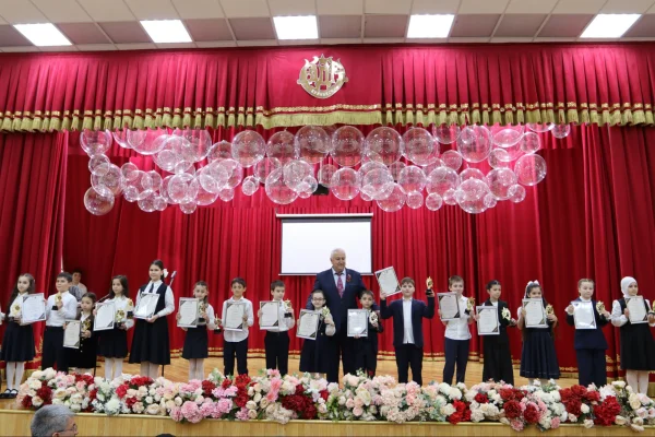 В Буйнакске прошел XVII Слет одаренных детей «Триумф избранных»