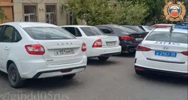В Дагестане задержали два автомобиля, находившихся в розыске