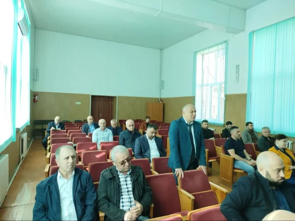 В администрации Курахского района обсудили начало итоговой экзаменационной кампании