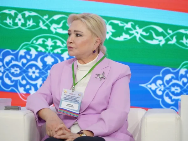 Председатель Комитета Народного Собрания Республики Дагестан Елена Павлюченко предложила формировать гражданскую идентичность у детей, опираясь на примеры сплоченности российского народа