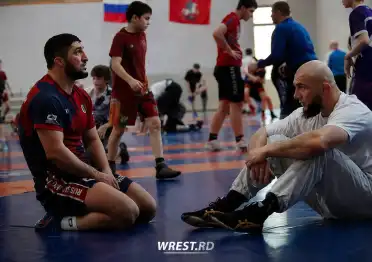Садулаев и Курбанов поборются за путевку на Чемпионат мира по вольной борьбе