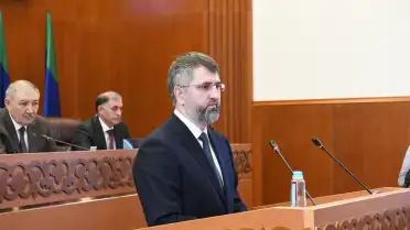 Премьер-министр Магомед Рамазанов поздравил дагестанцев с Днём защиты детей