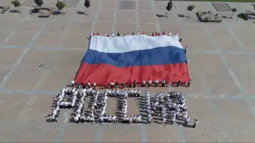Дагестанские налоговики провели патриотическую акцию «Цвета Родины»