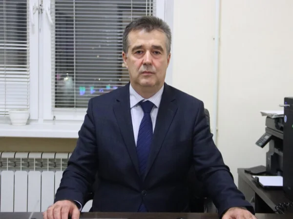 Рафик Ханзаров назначен первым зампредседателя Комитета по виноградарству и алкогольному регулированию РД