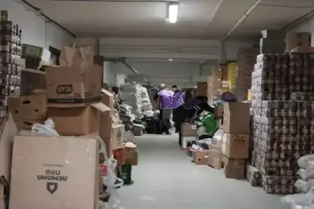 В Хасавюртовском районе ежедневно волонтеры разгружают более 100 тонн гумпомощи