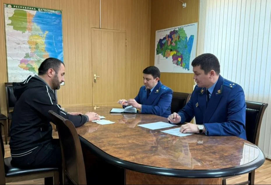 Прокуратура Бабаюртовского района добилась снятия незаконного ареста с автомобиля предпринимателя