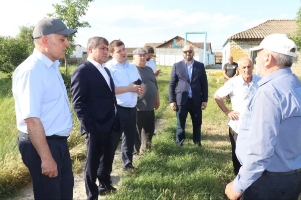 Руководство Кизилюртовского района обсудило вопрос обновления помещений Шушановской школы