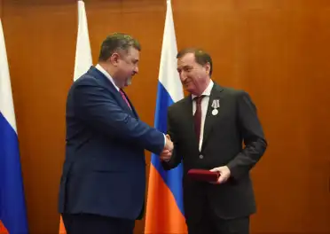Заур Аскендеров поздравил врио Главы РД Федора Щукина с юбилеем