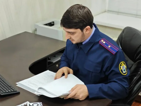 Житель Избербаша пойдет под суд за потасовку с сотрудниками уголовного розыска
