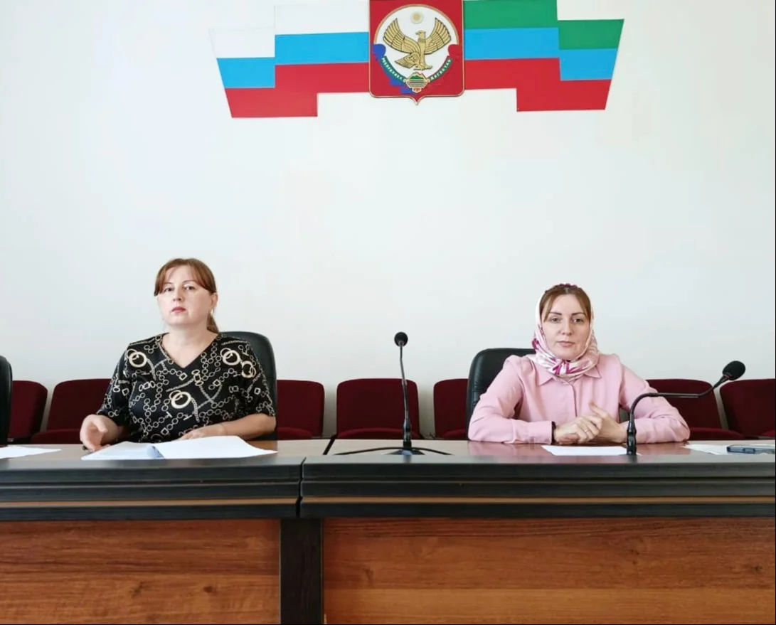 В Кайтагском районе обсудили профилактику правонарушений и безопасность детей в Интернете