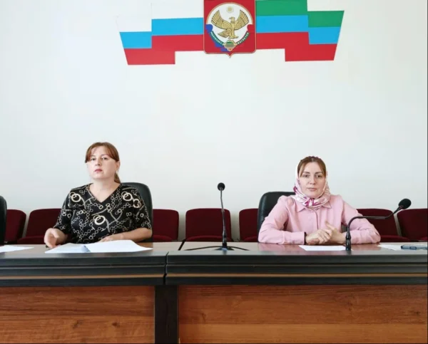 В Кайтагском районе обсудили профилактику правонарушений и безопасность детей в Интернете