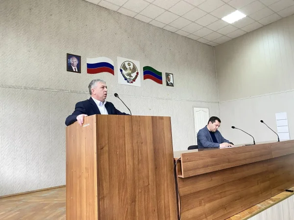 Проведение государственной итоговой аттестации в школах обсудили в Карабудахкентском районе