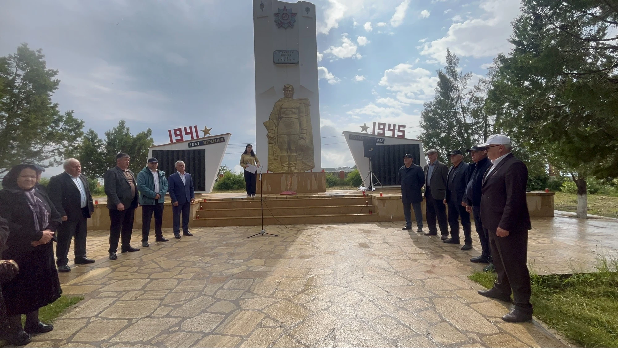 День памяти и скорби отметили в Дахадаевском районе
