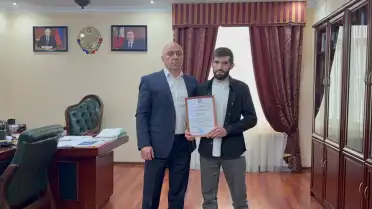 В Сергокалинском районе участнику СВО вручили сертификат на земельный участок