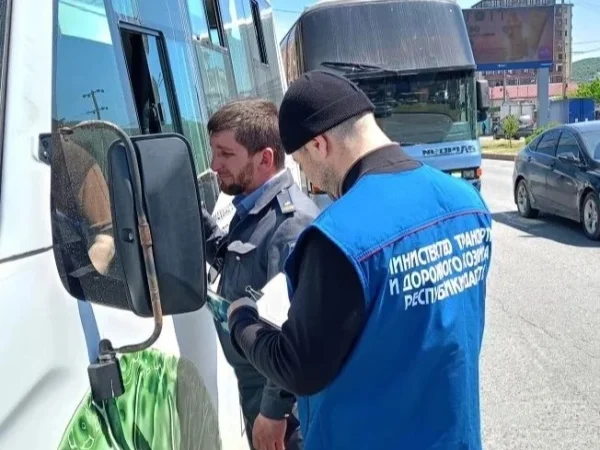 В Махачкале выявили нарушителей среди пассажирских перевозчиков