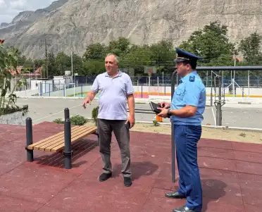 Прокуратура контролирует капремонт школы в селе Тлох Ботлихского района
