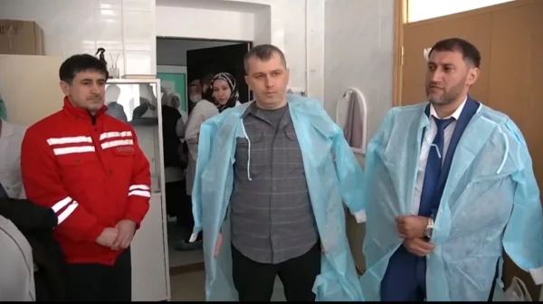 В Дагестане санавиация экстренно транспортировала пациента из снежного плена