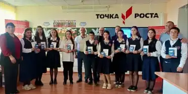 В Дахадаевском районе 14 школьников получили первые паспорта в День России
