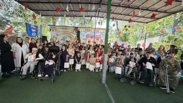 В День защиты детей в Избербаше провели праздник для воспитанников Реабилитационного центра