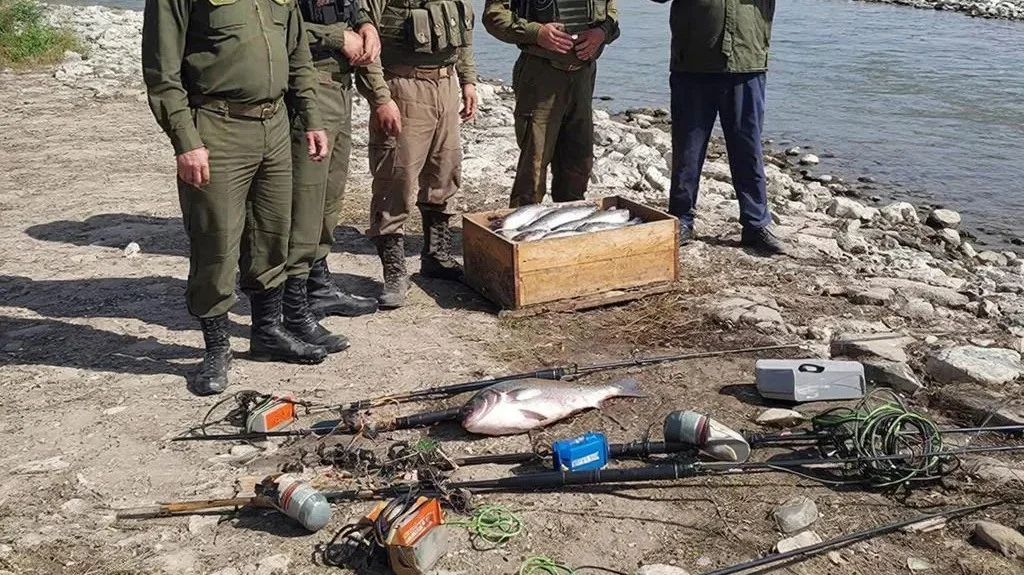 В Дагестане задержали браконьеров, ловивших рыбу электроудочкой